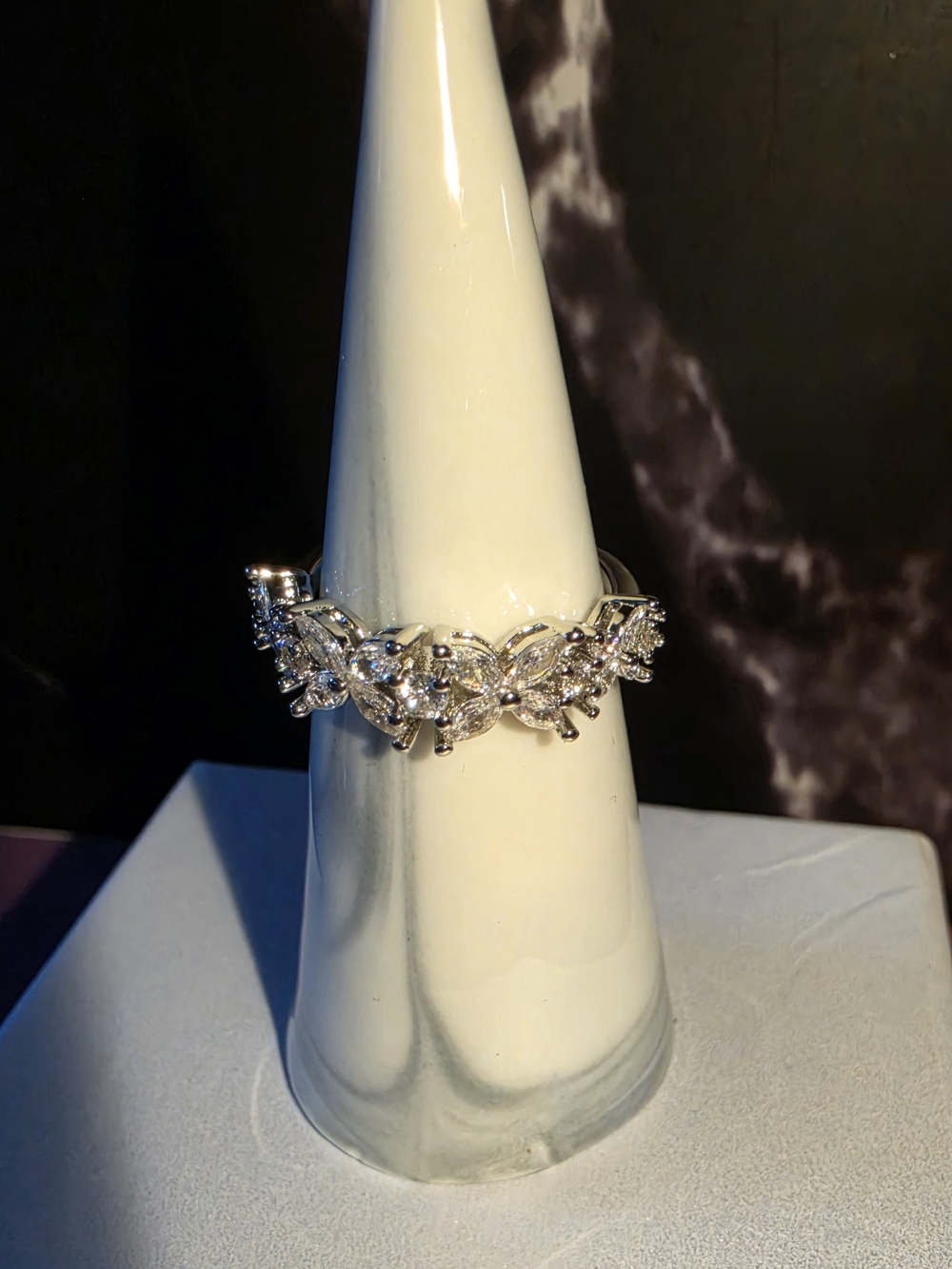 Silver Leaf Cluster Cubic Zirconia Ring - White Silver